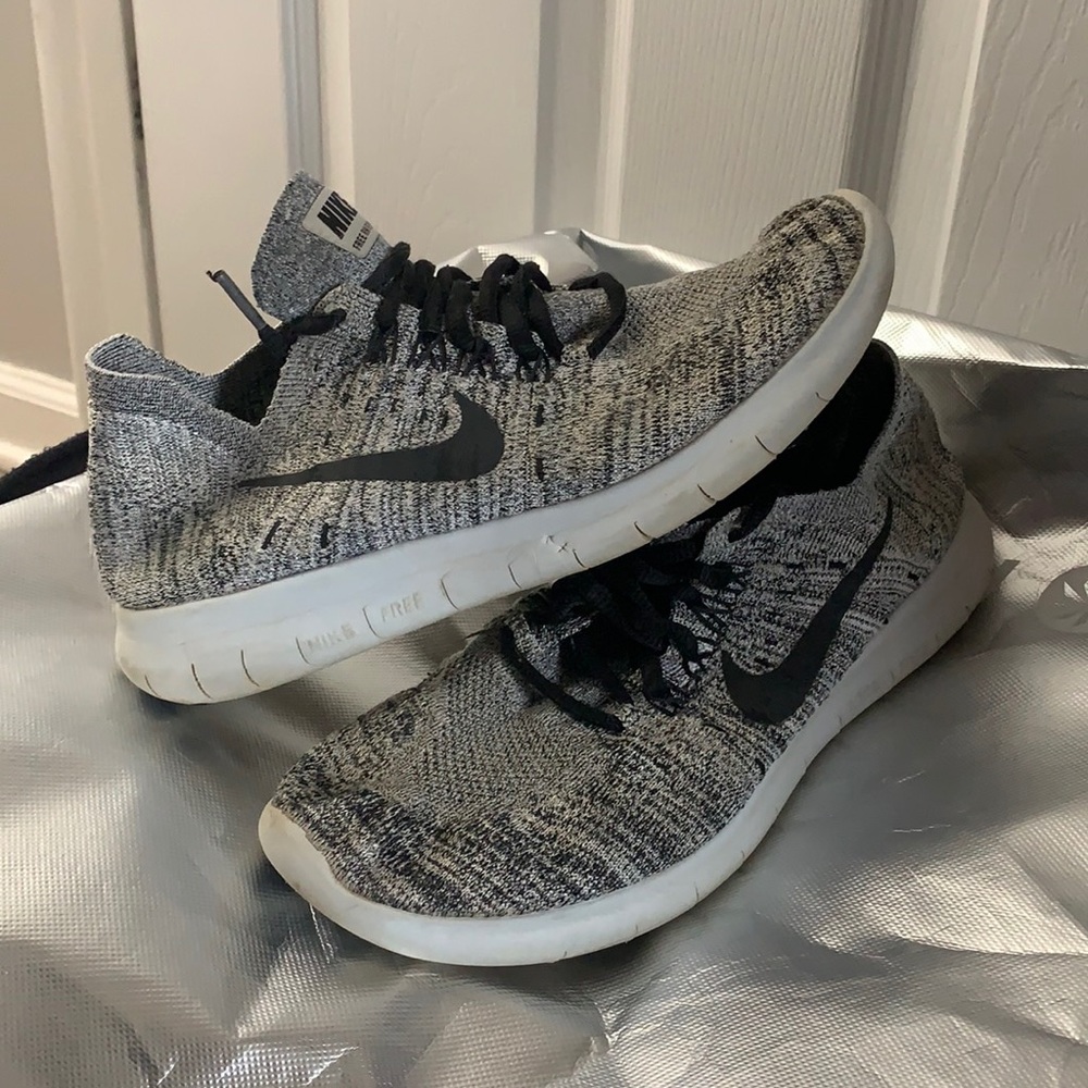 Nike Free RN Flyknit Sz 8.5